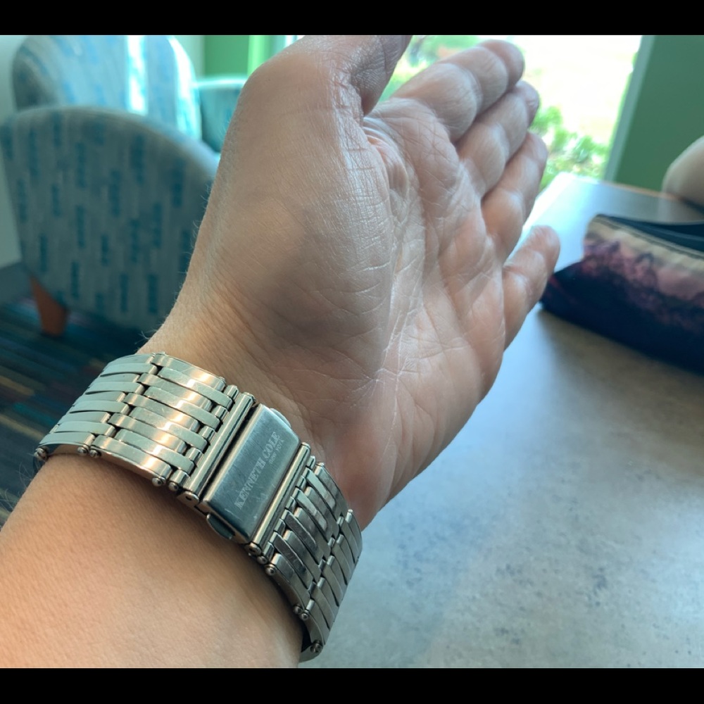 Kenneth Cole Watch - Picture 4 of 8